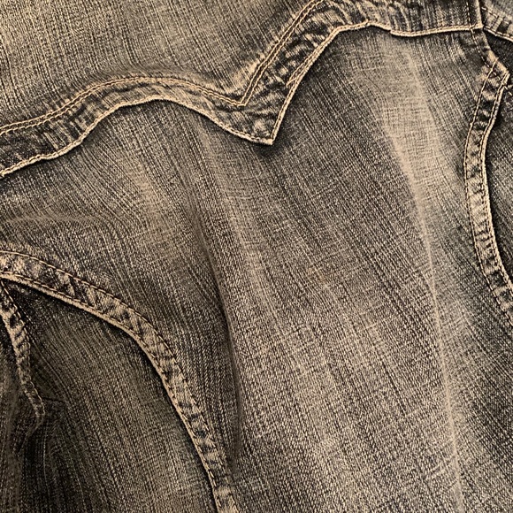 **LIKE NEW** ‘FOXY’ Denim Jean Jacket - Picture 5 of 5